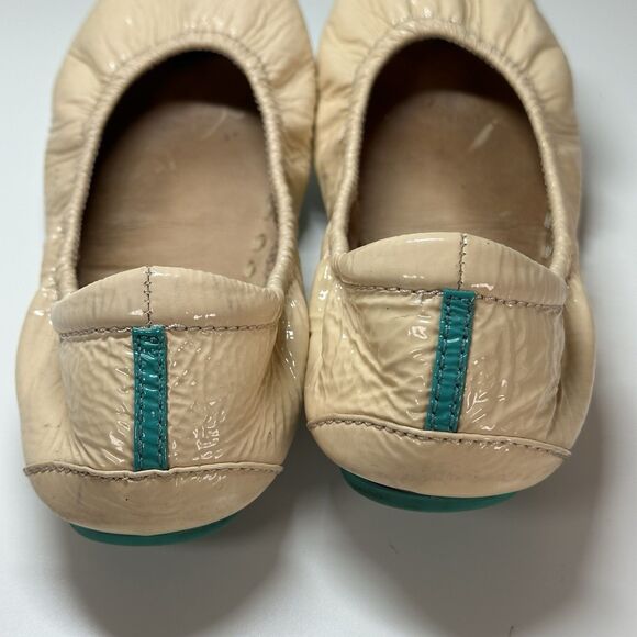 Tieks by Gavrieli Women Patent In Biscotti Leather Foldable Ballet Flats Size 5 - Picture 2 of 11